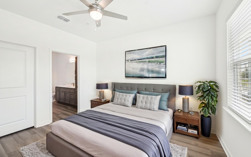 Calabria - Virtually Staged Bedroom